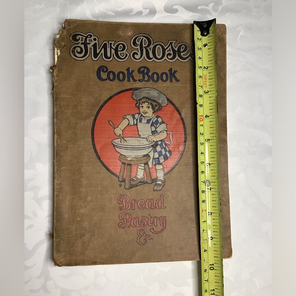 VINTAGE FIVE ROSES COOKBOOK - Picture 15 of 16